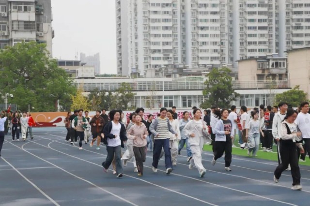 图片 3.jpg 图片 3.jpg